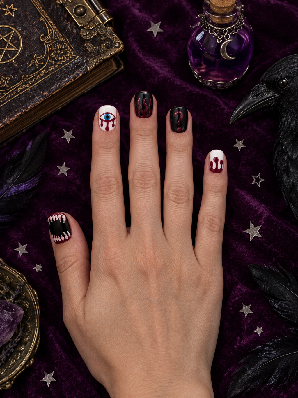 Wicked Charm - Short Halloween Press-On Nails