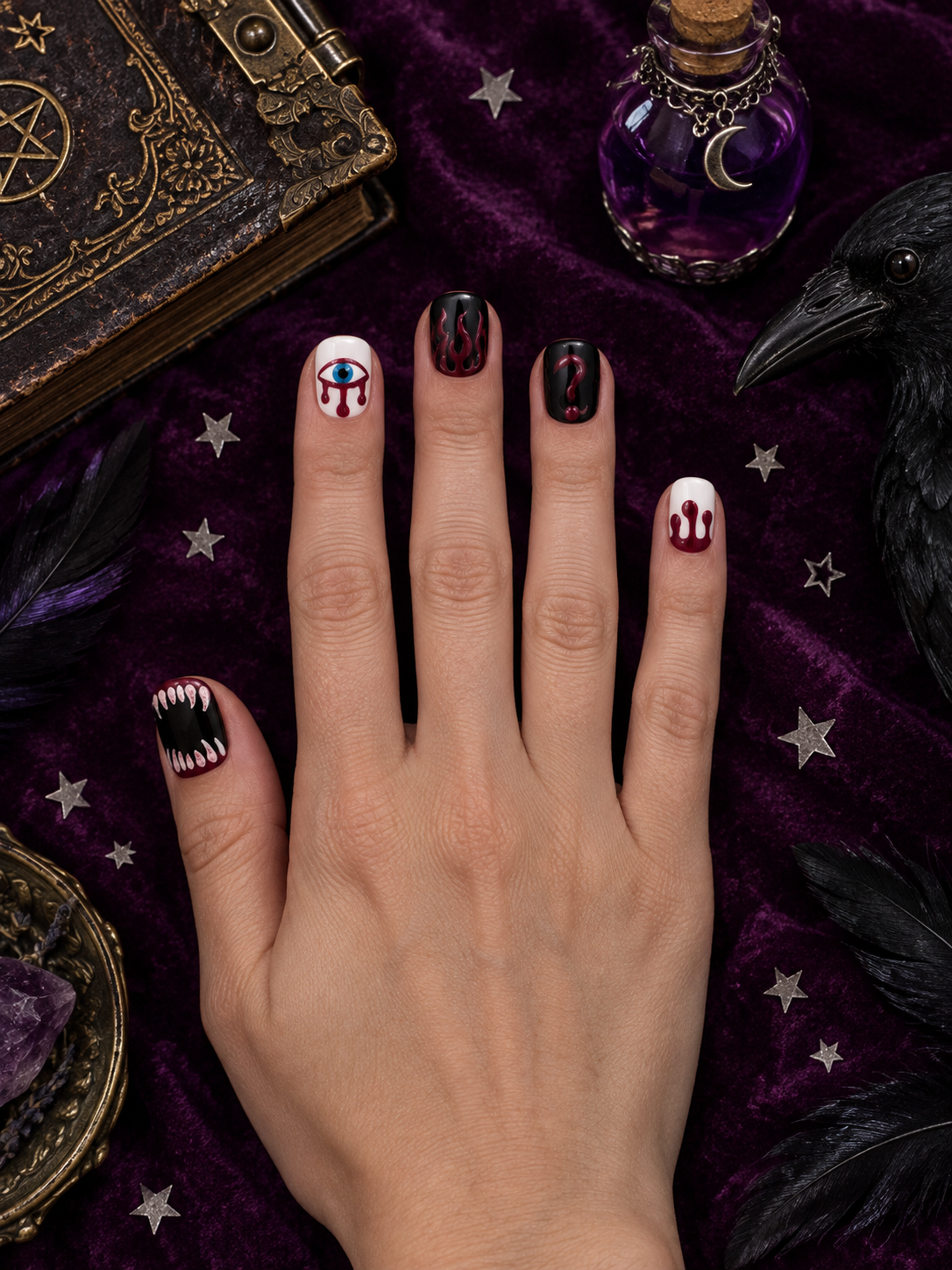 Wicked Charm - Short Halloween Press-On Nails