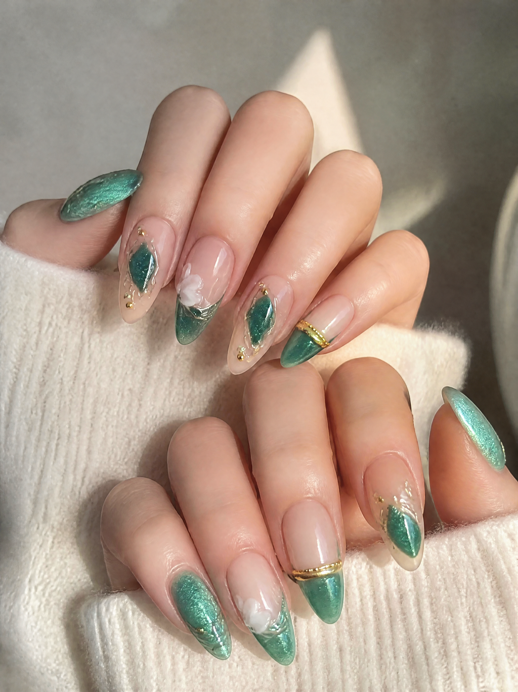 Emerald Bloom - Green & Gold Press - On Nails