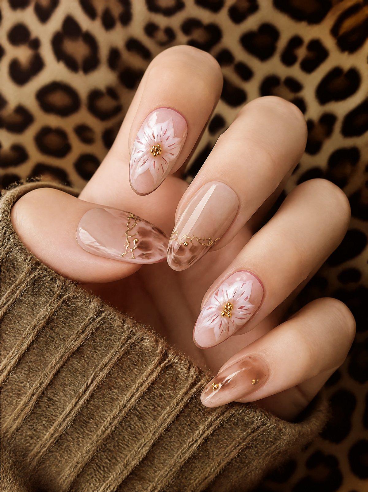 Golden Bloom - 3D Floral Press - On Nails